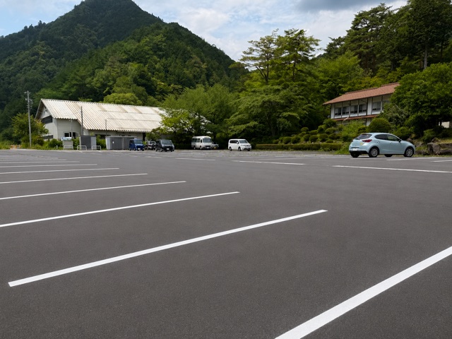 阿寺荘 第1駐車場（日中）